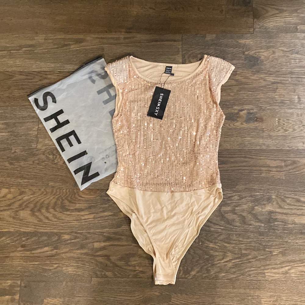 🖤3/$10 Sequin bodysuit